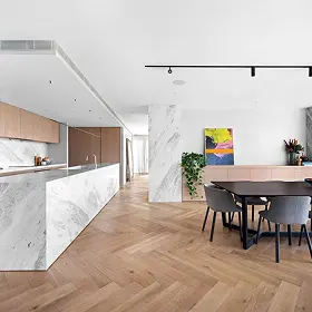 Kitchen staging with marble island